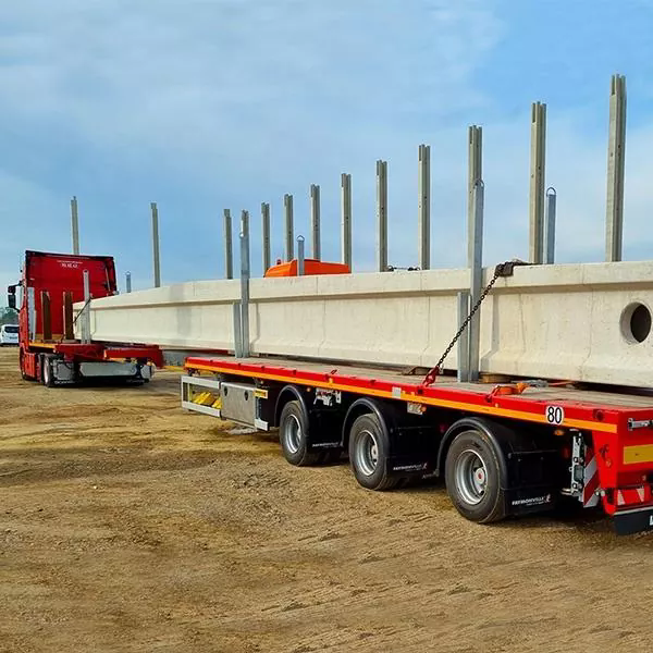 Kepiye Trailer Semi-Trailer Angkutan Balok Standar Ngilangi Resiko Transportasi Kargo & Biaya Operasi Armada?